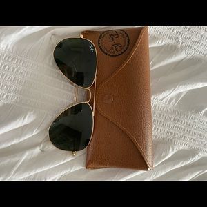RAY BAN aviators